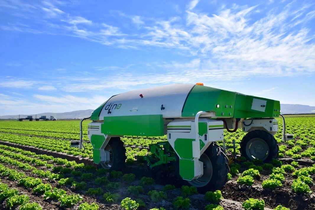 A weeding robot, one of the IoT agriculture technologies